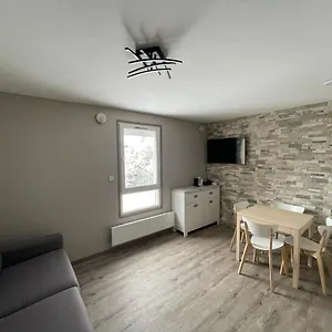 https://appartement-4-personnes-aux-pieds-des-pistes.hotels-rhonealpes.com
